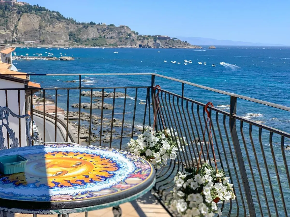 Giardini Beach loft 0*, Giardini Naxos Italia
